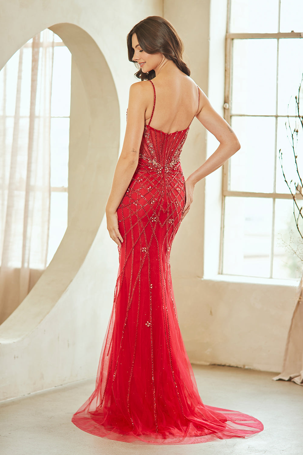 Vestido Corte Sirena, Escote de Corazón y Tirantes, oon Aplicaciones de Cuentas y Cristales (Varios Colores)