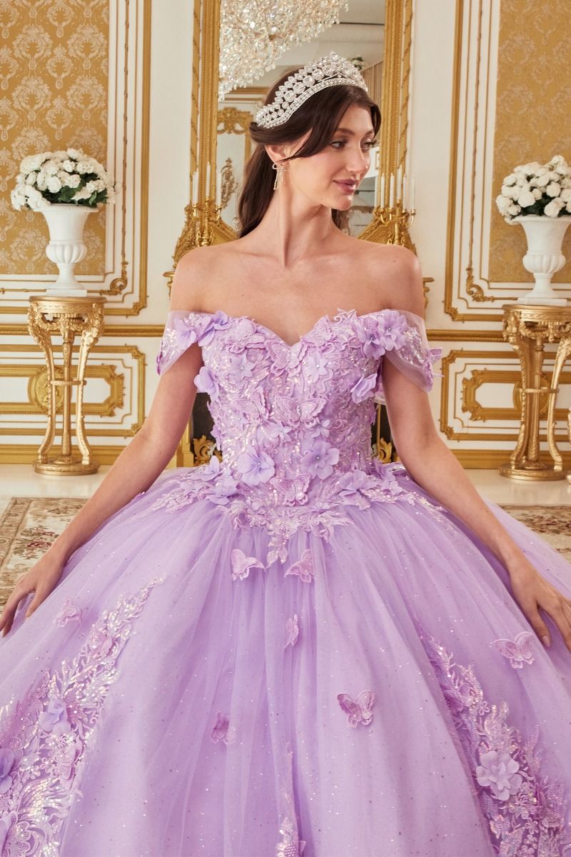 Vestido de Fiesta de Tul con Aplicaciones en Encaje y Brillos, Color Lavender y Lt Blue