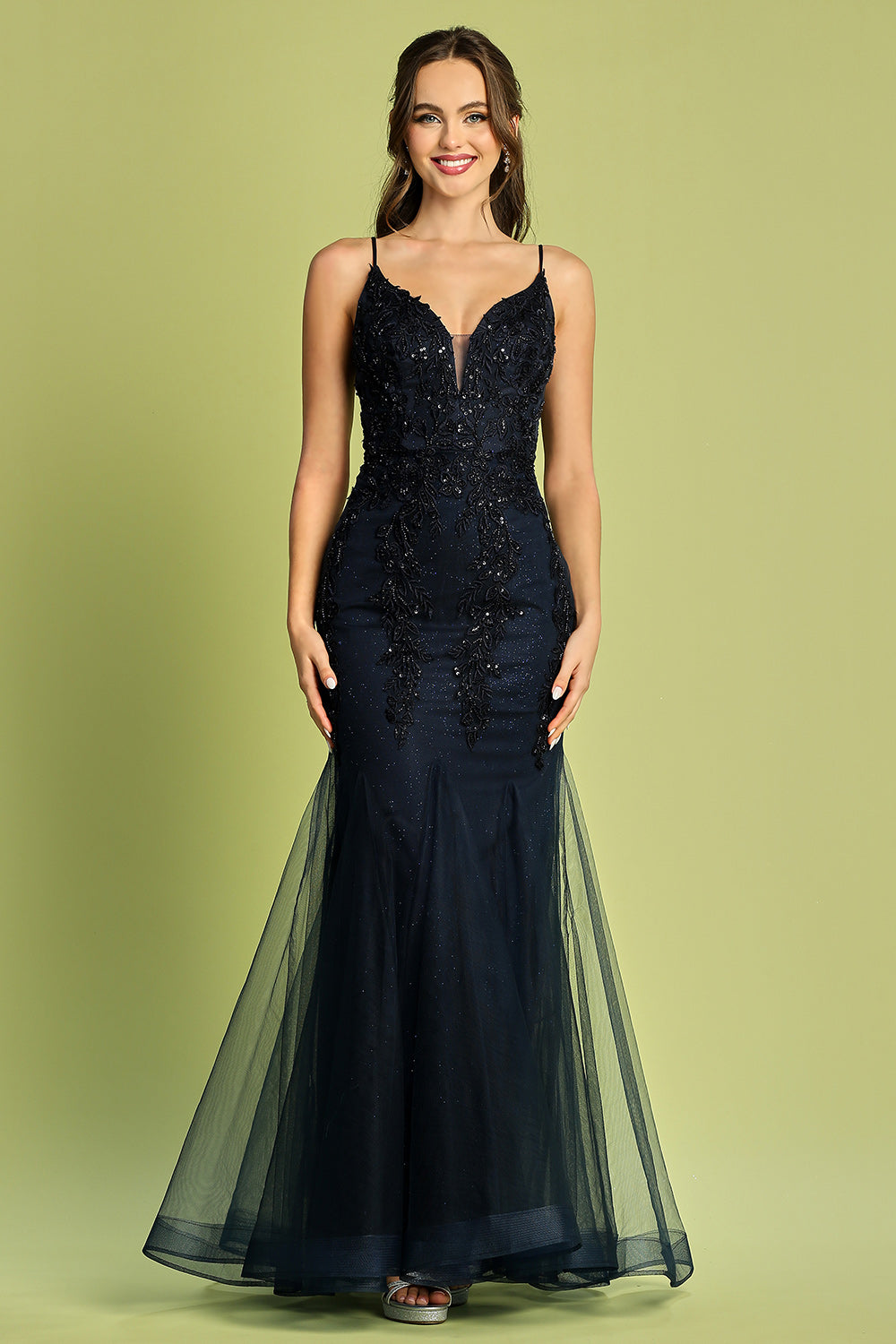 Vestido Corte de Sirena con Tirantes y Adornos. ( Varios Colores)