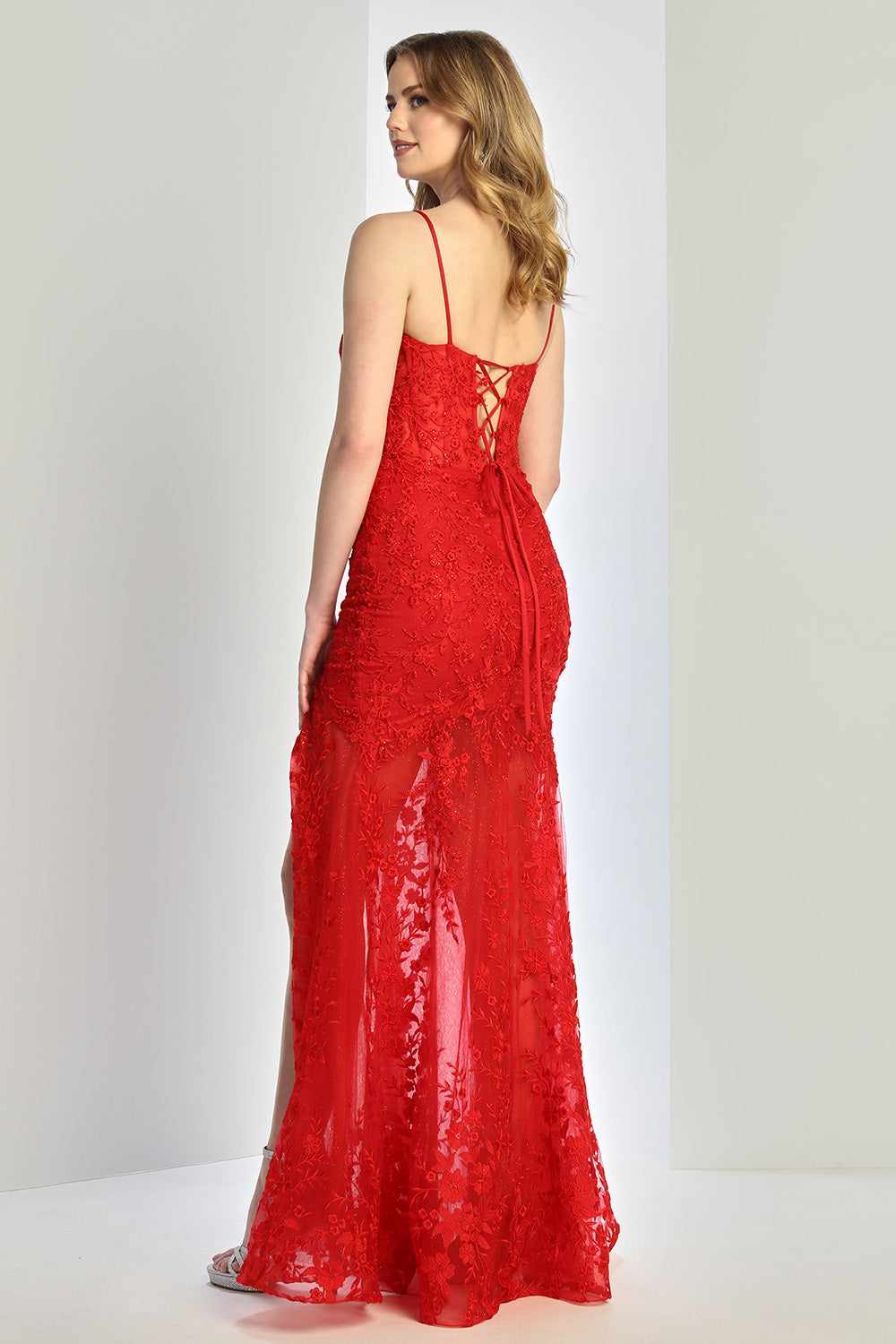 Vestido corte Sirena Con Detalles Florales de Encaje y Abertura en la Pierna (Varios Colores)