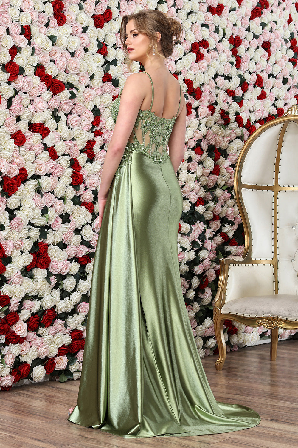 Vestido de Satén Corsé Semitransparente y Bordado con abertura en Pierna (Varios Colores)