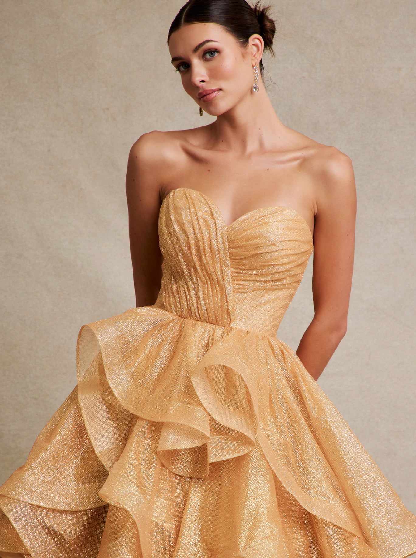 Vestido de Fiesta de Tul Brilloso con Falda Desmontable, Color Gold