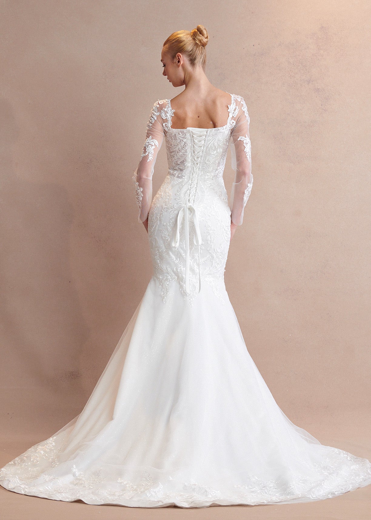 Vestido de Novia Manga Larga y Escote Corazón