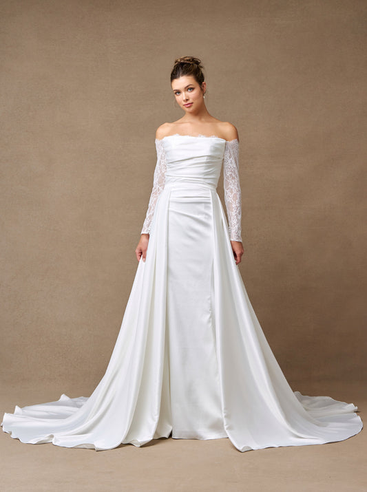 Vestido de Novia Manga Larga , Hombros Desconetados y Falda Desmontable.