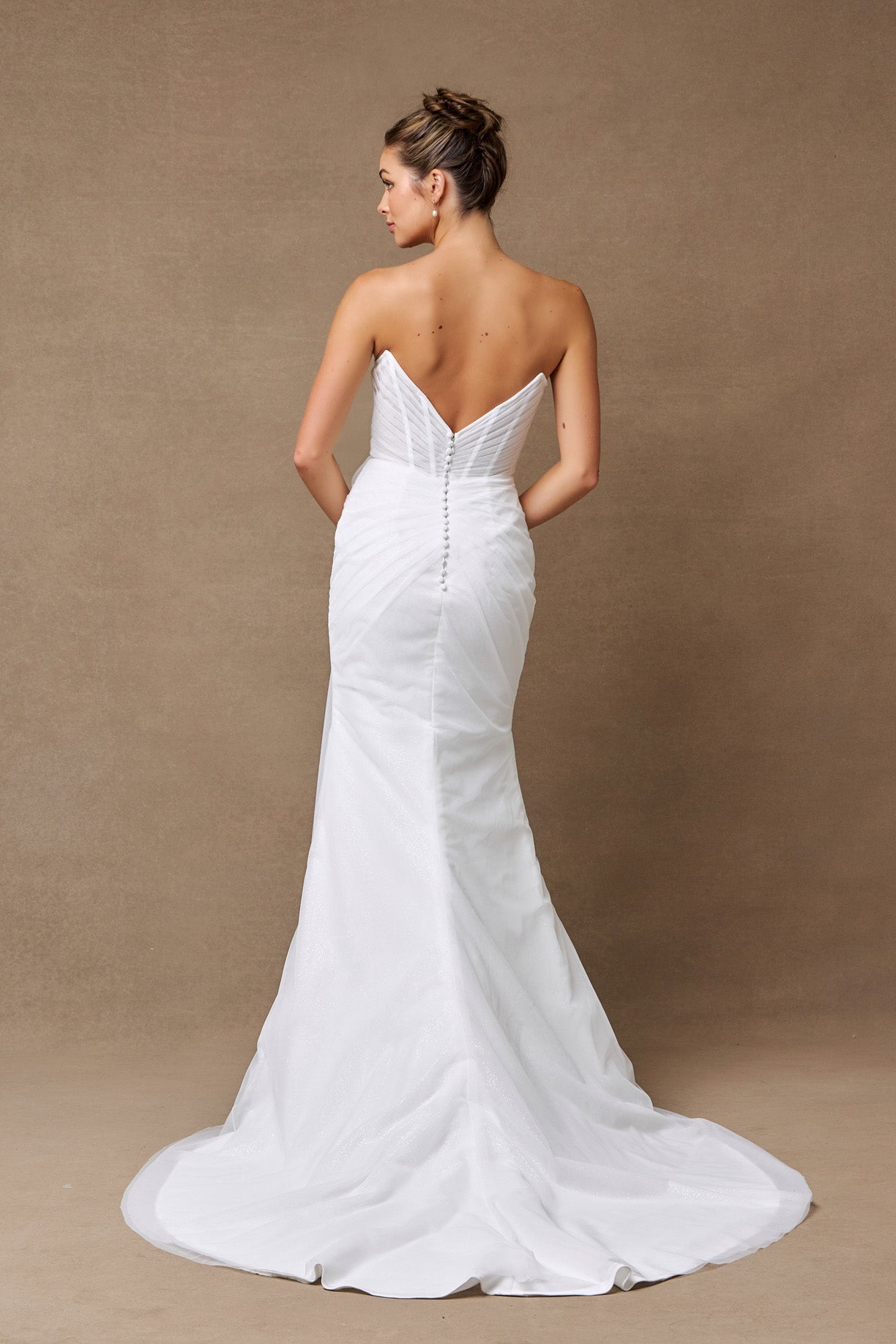 Vestido de Novia Sin Tirantes Escote Corazón y Con Abertura.