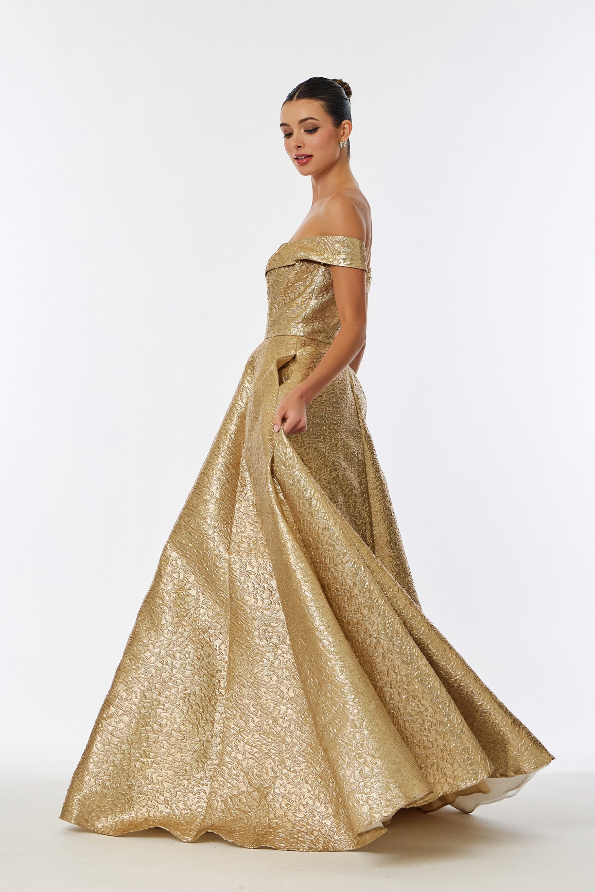 Vestido en Corte A Estampado, al Hombro con Escote Redondo, Color Gold