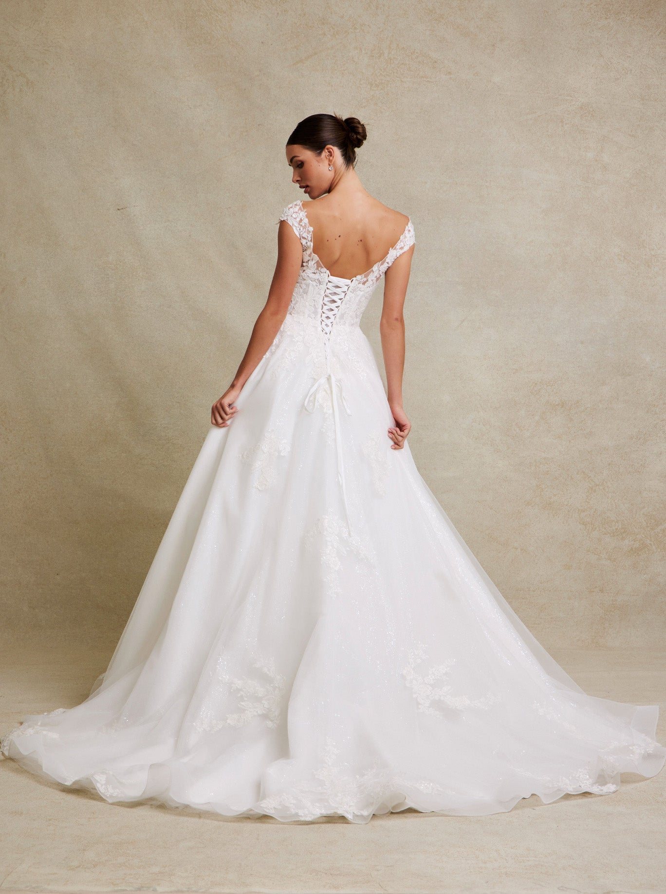 Vestido de Novia Corte en A de Tul con Brillo y Encaje Bordado con Lentejuelas Color Off White