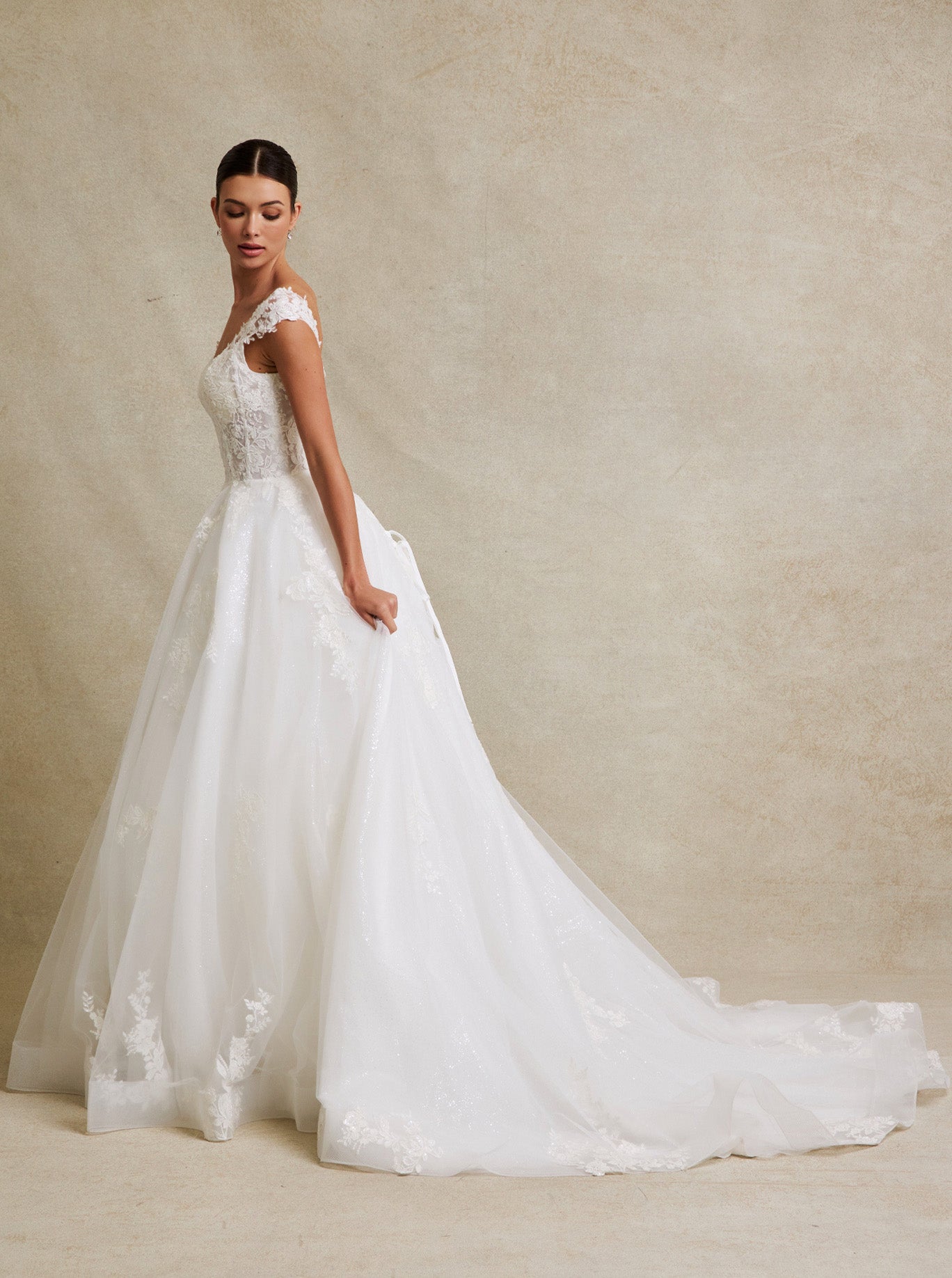 Vestido de Novia Corte en A de Tul con Brillo y Encaje Bordado con Lentejuelas Color Off White