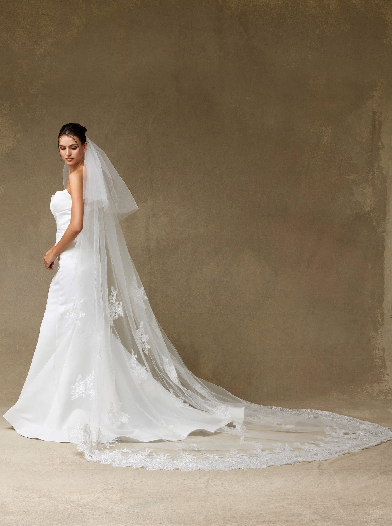 Velo de Novia de Tul Bordado, Color Off White