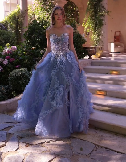 Vestido de Tul Suave en Capas con Detalles de Brillo y Corpiño con Cuentas Colores Rose Pink y Smoky Blue