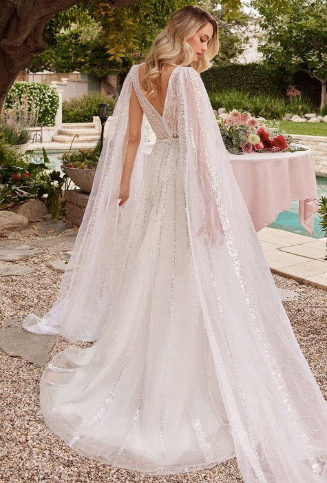 Vestido de Novia en Línea A con Mangas Largas.
