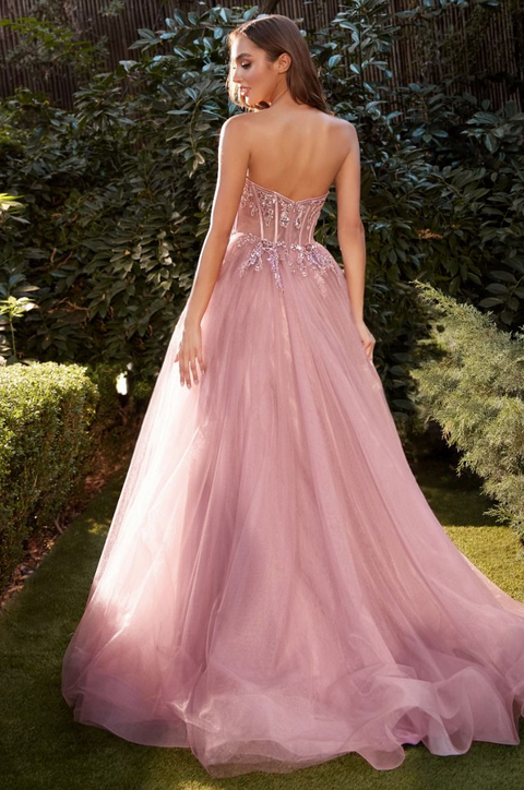Vestido con Corsé Sin Tirantes.