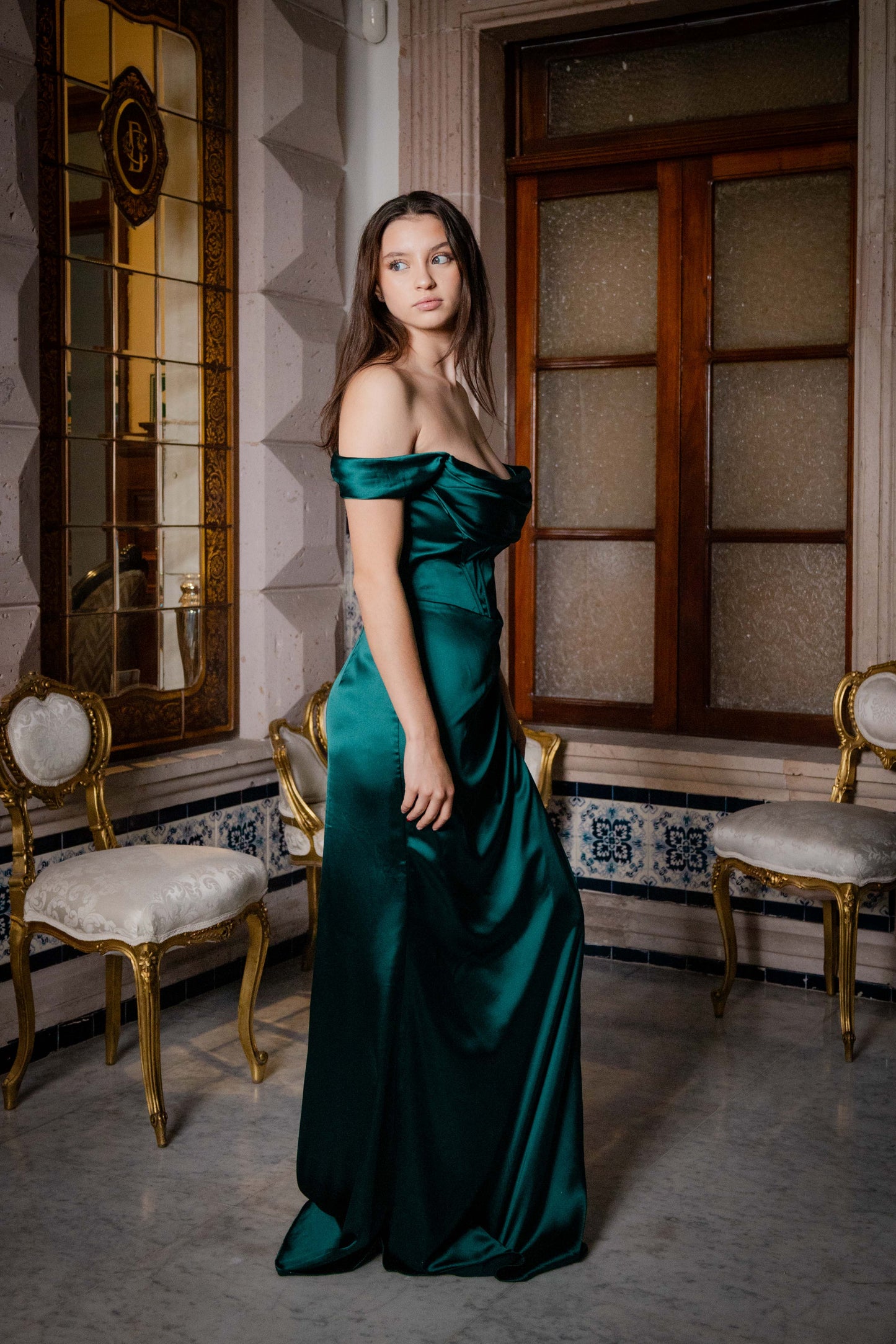 Vestido de Satín con Hombro Desconectados Curvy.(Varios Colores)