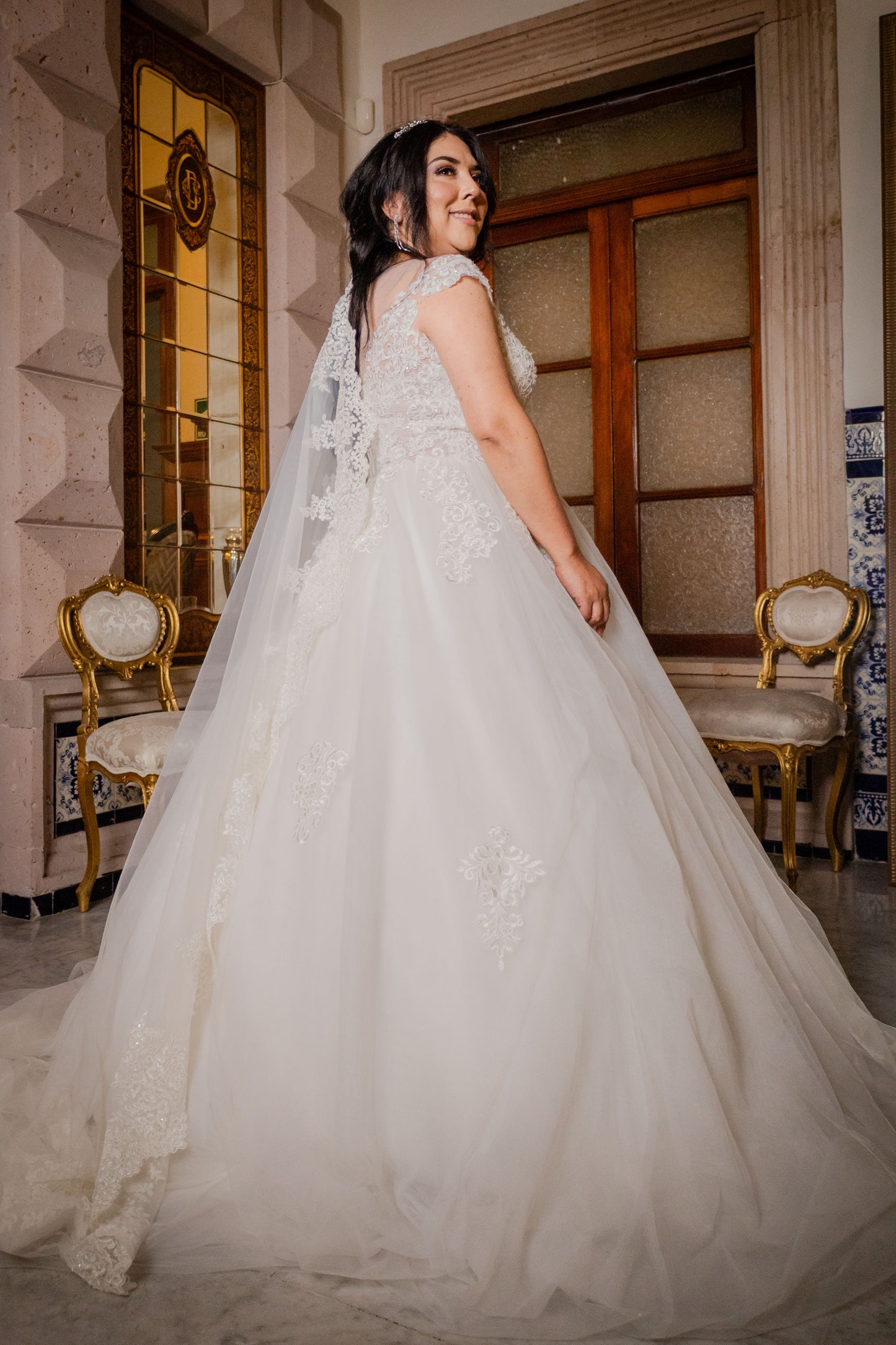 Vestido de Novia con cuello Bateau.