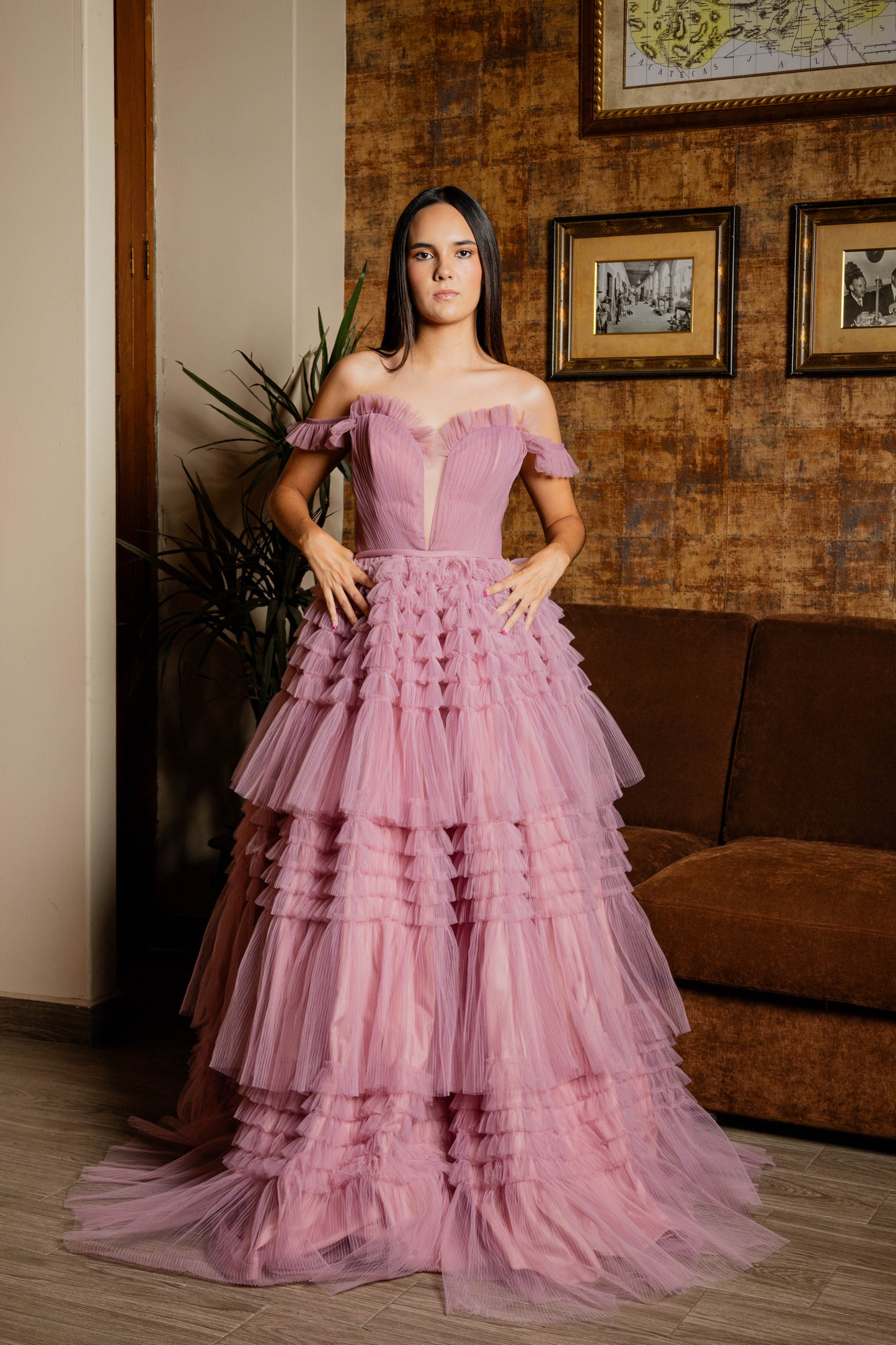 Vestido Largo con hombro descubierto