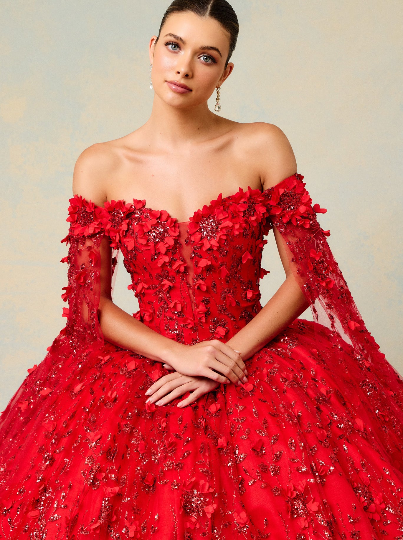 Vestido de Fiesta Manca Larga al Hombro Bordado con Flores, Cuentas y Lentejuelas (Varios Colores)