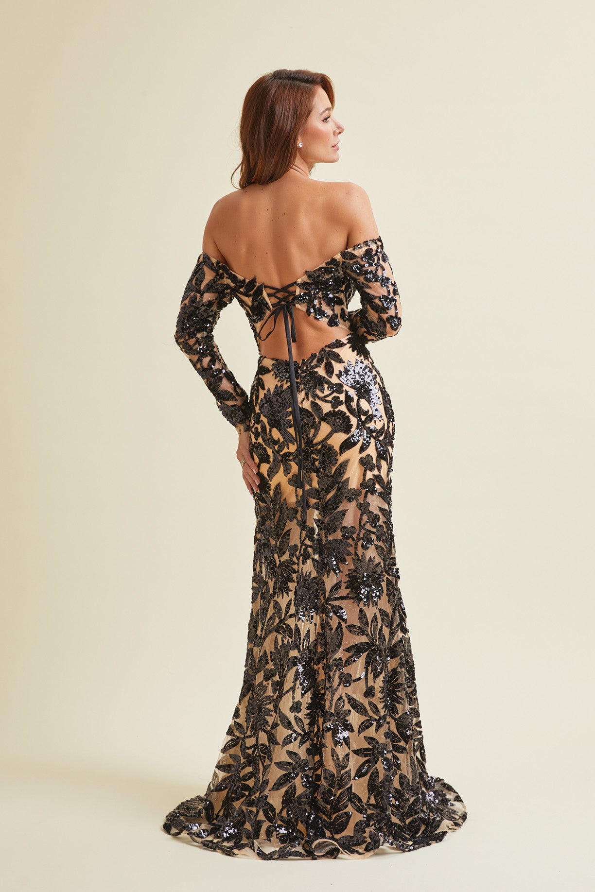 Vestido Corte Sirena de Manga Larga al Hombro Bordado con Lentejuela, Color Black Nude