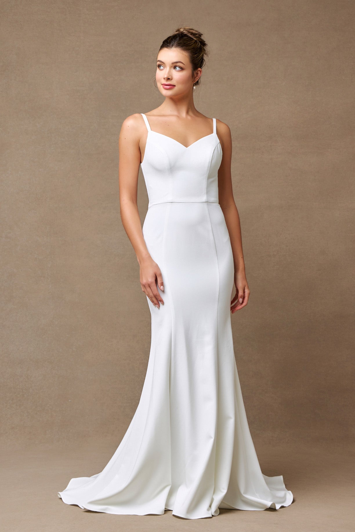 Vestido de Novia Dos Piezas Corte Sirena, Color Off White