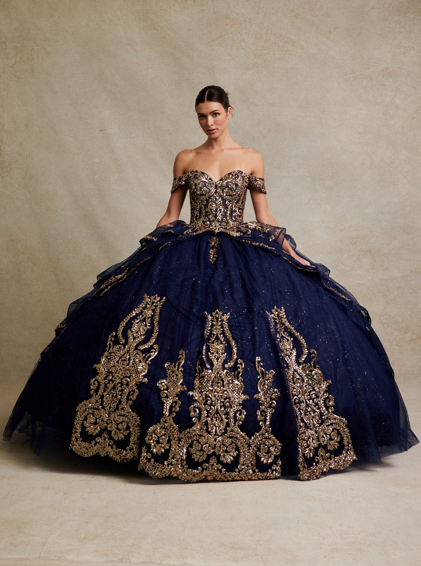 Vestido de Fiesta de Tul Bordado con Brillos y Cuentas, Hombros Descubiertos (Varios Colores)