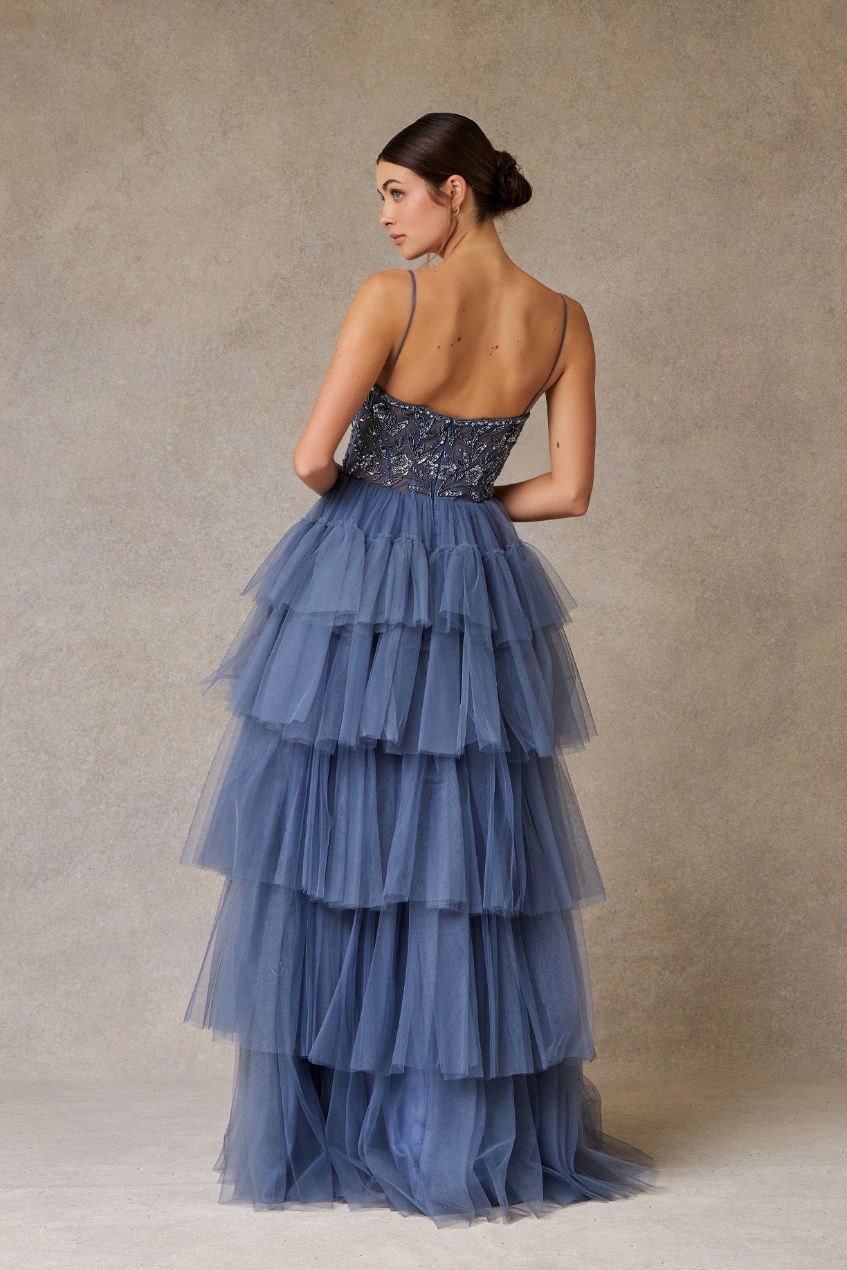 Vestido en Línea A de Tul a Capas Con Abertura en la Pierna Color Dark Ice Blue