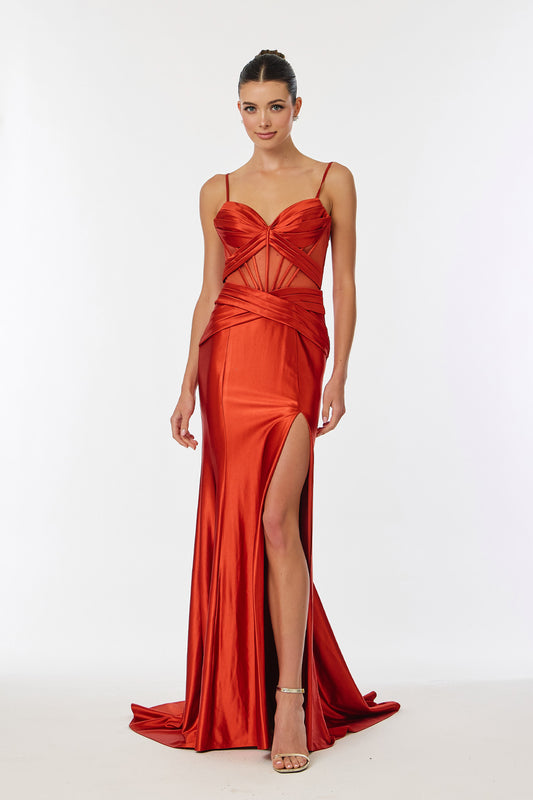 Vestido en Corte Recto con Escote de Corazón y Tirantes, Drapeado con Abertura en la Pierna,  Color Cooper.