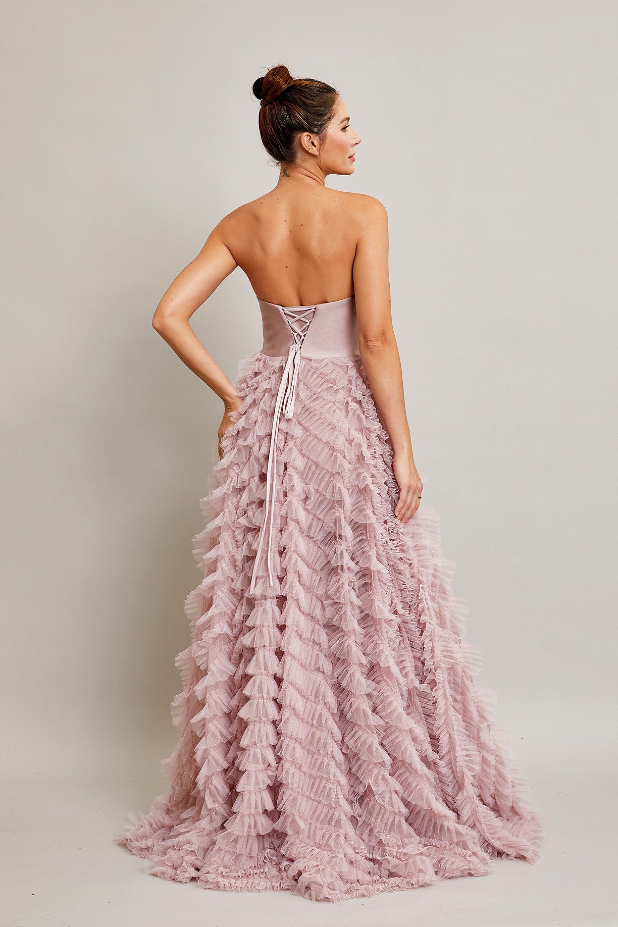 Vestido en Línea A, Sin Tirantes, Escote en Corazón y con Abertura (Varios Colores).