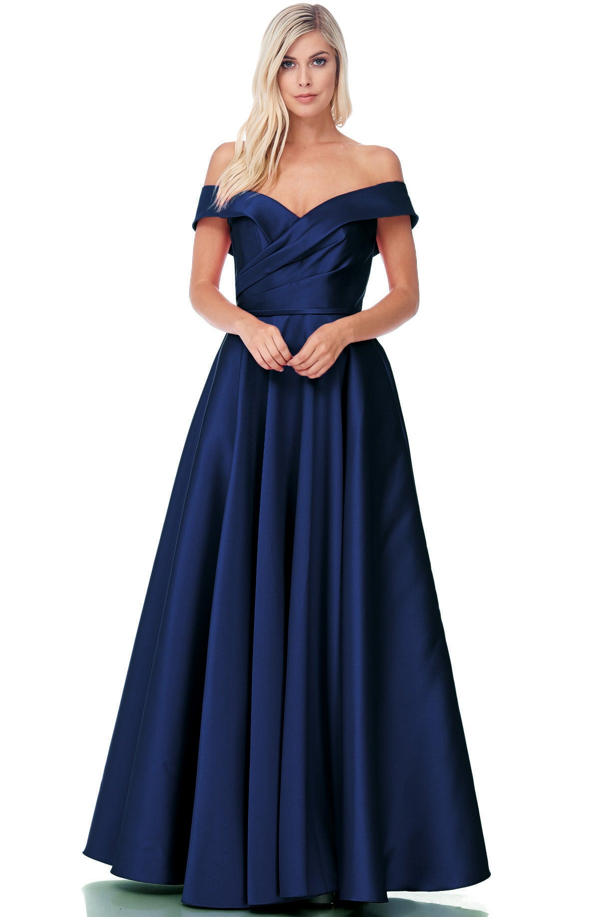 Vestido en Línea A con Hombros de Fuera y Cuello en Corazón (Varios Colores)