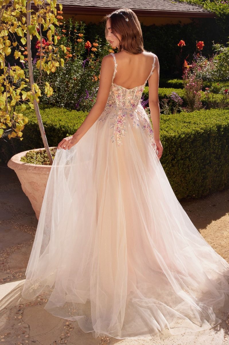 Vestido en línea A con Adornos Florales Multicolor.