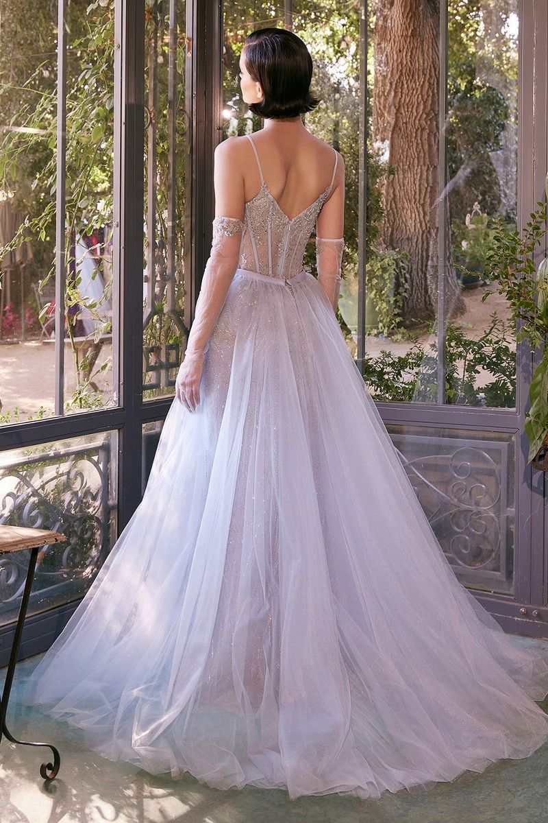 Vestido con Pendientes y Sobrefalda de Tul Desmontable Color LT Blue.