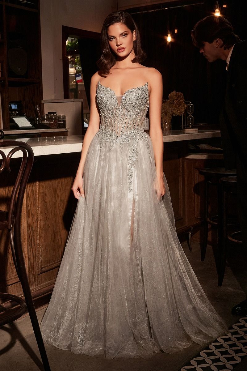 Vestido Línea A de Tul a Capas Sin Tirantes (Varios Colores)
