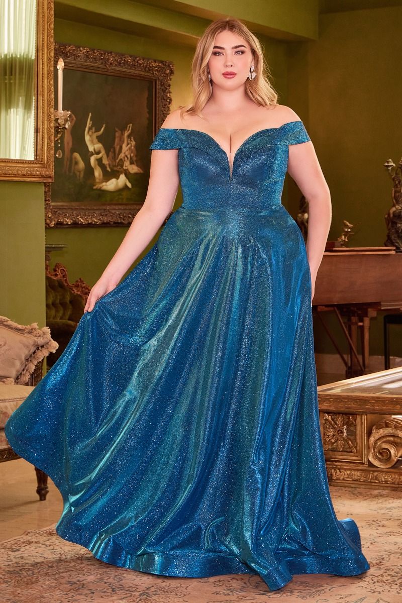 Vestido Metalizado con Hombros Descubiertos. (Curvy)