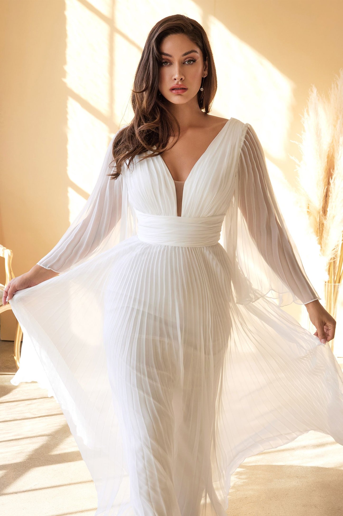 Vestido de novia de chifón plisado