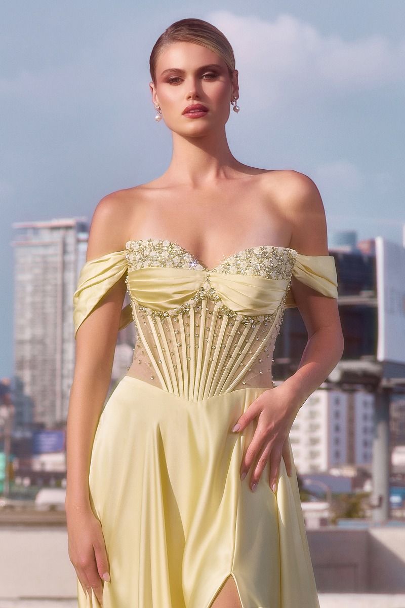 Vestido Línea A de Satén con Cuentas y Tirantes. (Varios Colores)