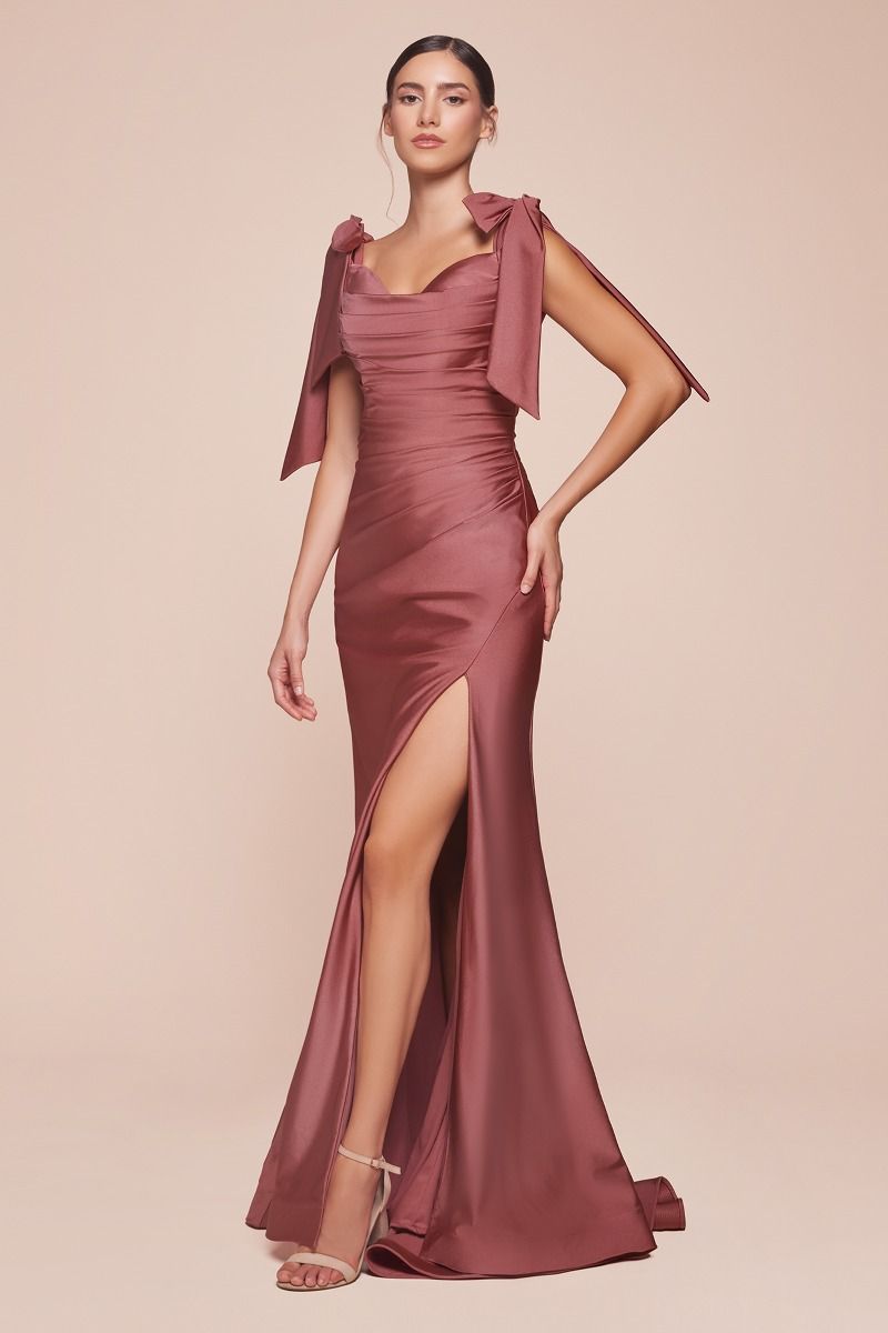 Vestido de Dama de Honor corte ajustado de tela elástica con un escote sostenido por largos lazos (Varios Colores)