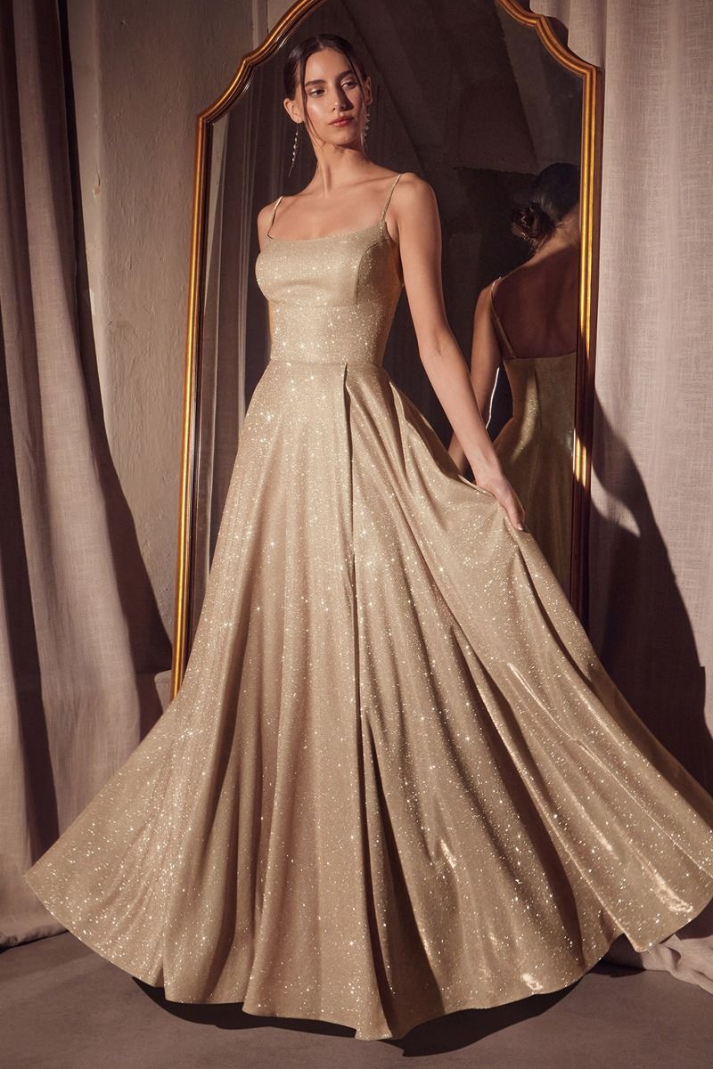 Vestido en Línea A de tela Brillosa Con Tirantes (Varios Colores)