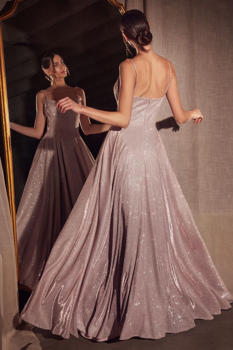 Vestido en Línea A de tela Brillosa Con Tirantes (Varios Colores)