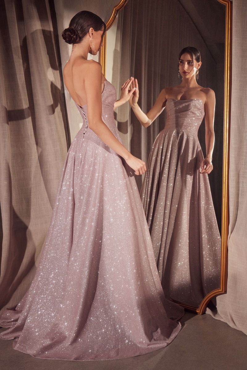 Vestido Línea A Abrillantado sin Mangas y con Abertura. (Varios Colores)