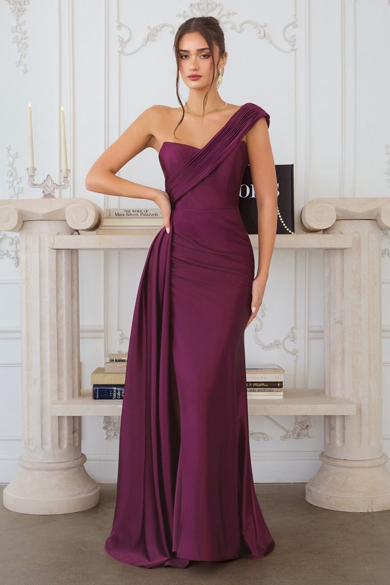 Vestido de Satén con Tirante Cruzado a un Hombro, Escote de Corazón y Abertura en la Pierna (Varios Colores)