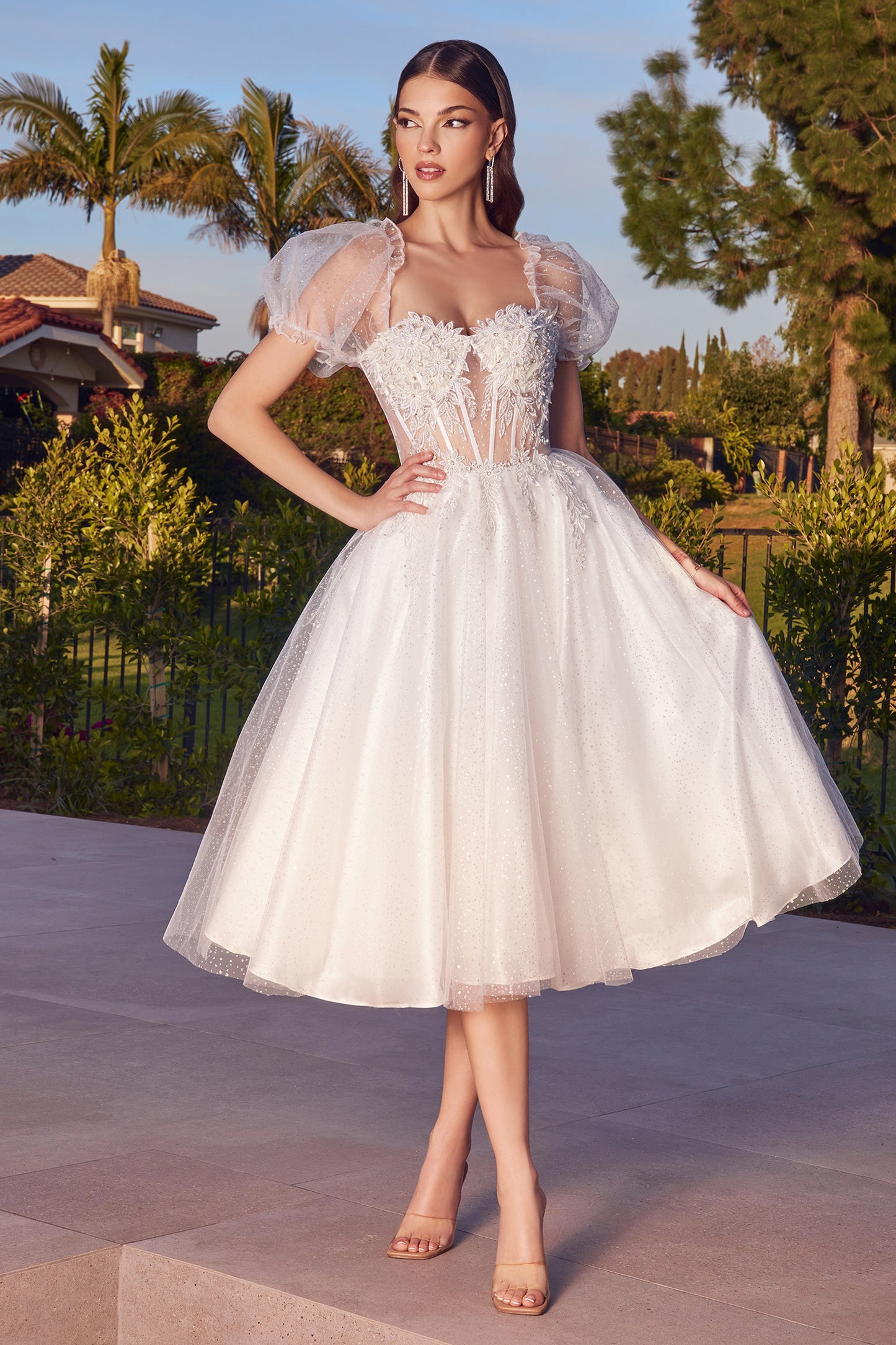 Vestido de tul con capas