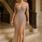 Vestido Ajustado de Tul con Hombros Descubiertos y Adornado con Cuentas, Colores Nude y Pink