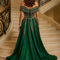 Vestido con Escote de Corazón, Hombros Descubiertos, Detalles de Cuentas, y Sobrefalda. Color Green