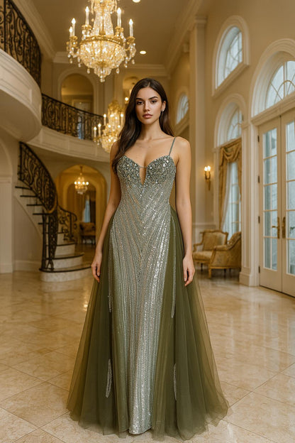 Vestido de Alta Costura en línea recta con acabados en Cristales con sobrefalda. (Varios Colores)