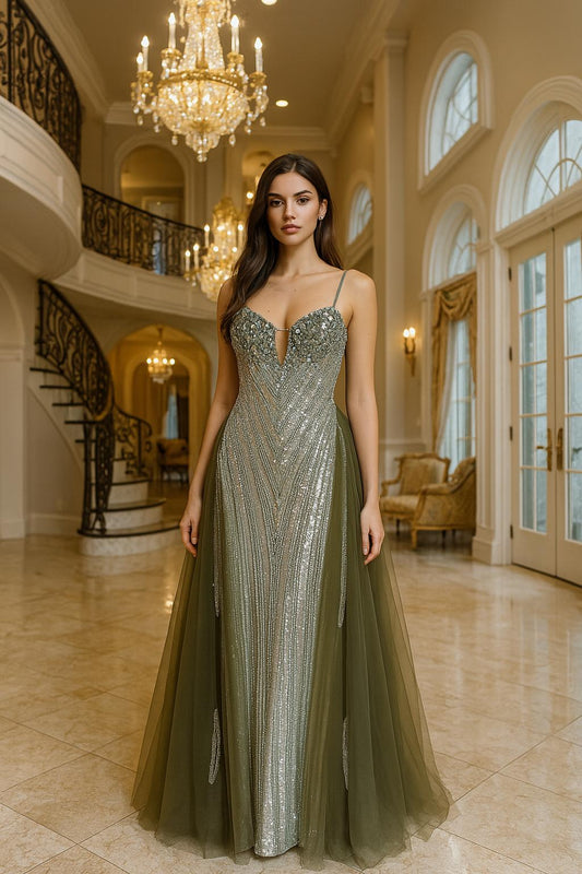 Vestido de Alta Costura en línea recta con acabados en Cristales con sobrefalda. (Varios Colores)