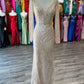 Vestido Corte Sirena con Escote Profundo en V, Manga Larga y Aplicaciones en Lentejuelas (Varios Colores)