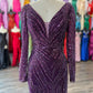 Vestido Corte Sirena con Escote Profundo en V, Manga Larga y Aplicaciones en Lentejuelas (Varios Colores)
