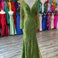 Vestido Corte Sirena con Escote Profundo en V, Manga Larga y Aplicaciones en Lentejuelas (Varios Colores)