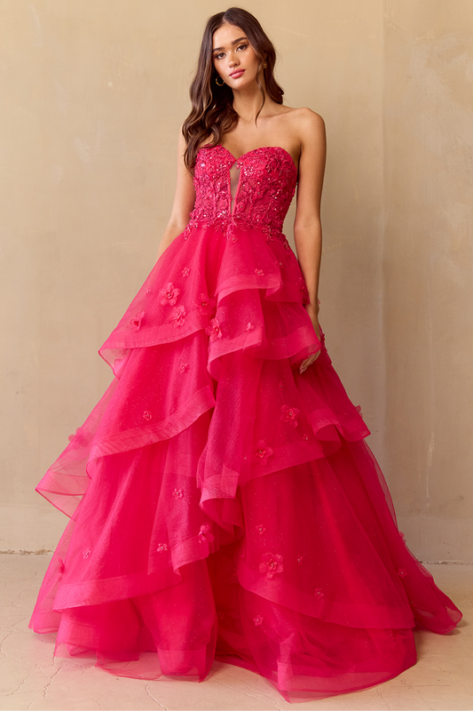 Vestido de Tul con Falda en Olanes con Aplicaciones de Bordado en Flores y Pedrería, Colores Sage y Hot Pink