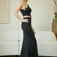 Vestido Entallado, con Cintura y Un Hombro Descubierto y Detalle de Flor, Color Black