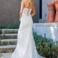 Vestido de Novia Ajustado de Encaje, con Escote Recto y Detalle en Drapeado, con Corsé y Abertura en la Pierna, Color White