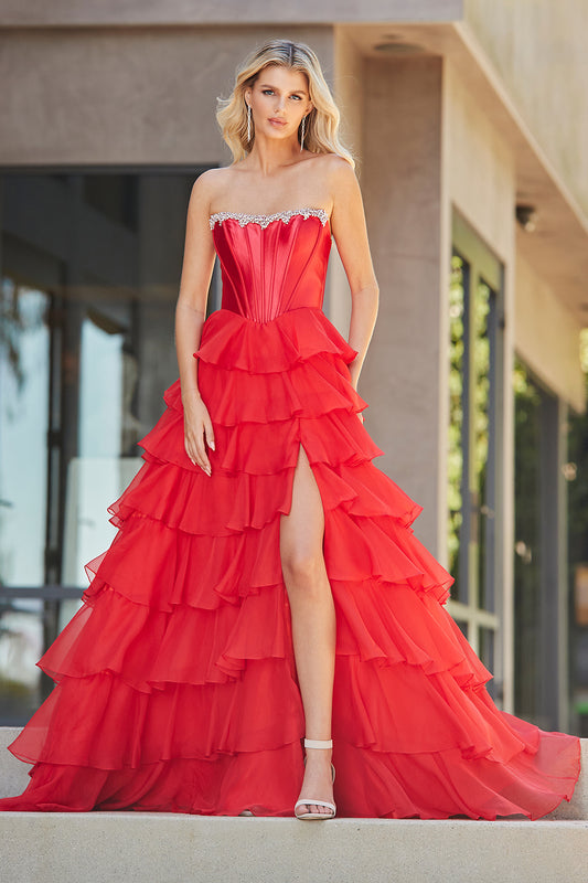 Vestido en Corte A, Escote Recto con Aplicaciones, Corpiño Tipo Corsé y Falda de Olanes con Abertura, Colores Red y Royal Blue